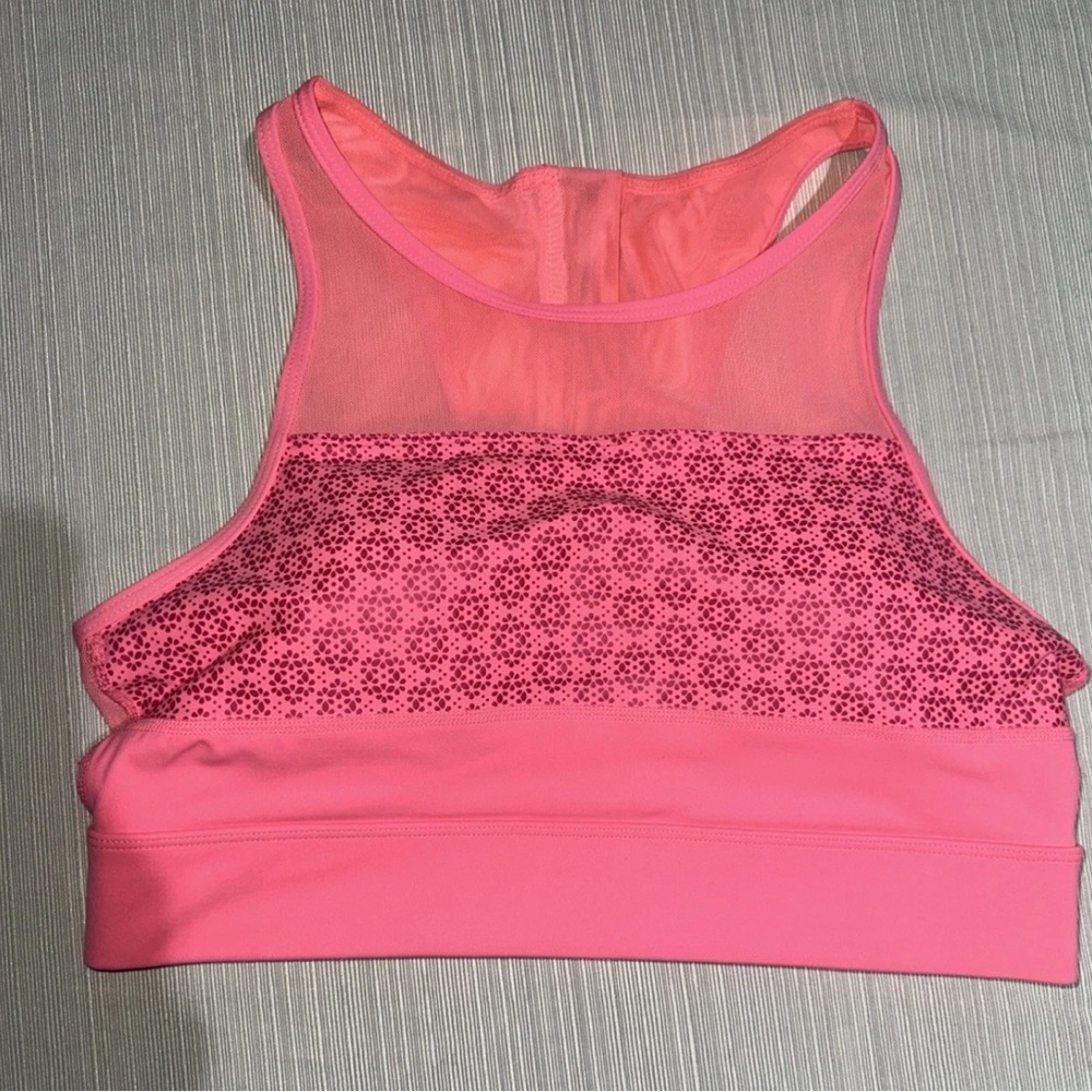 Pink Seamless Sports Bra with Geometric Mesh